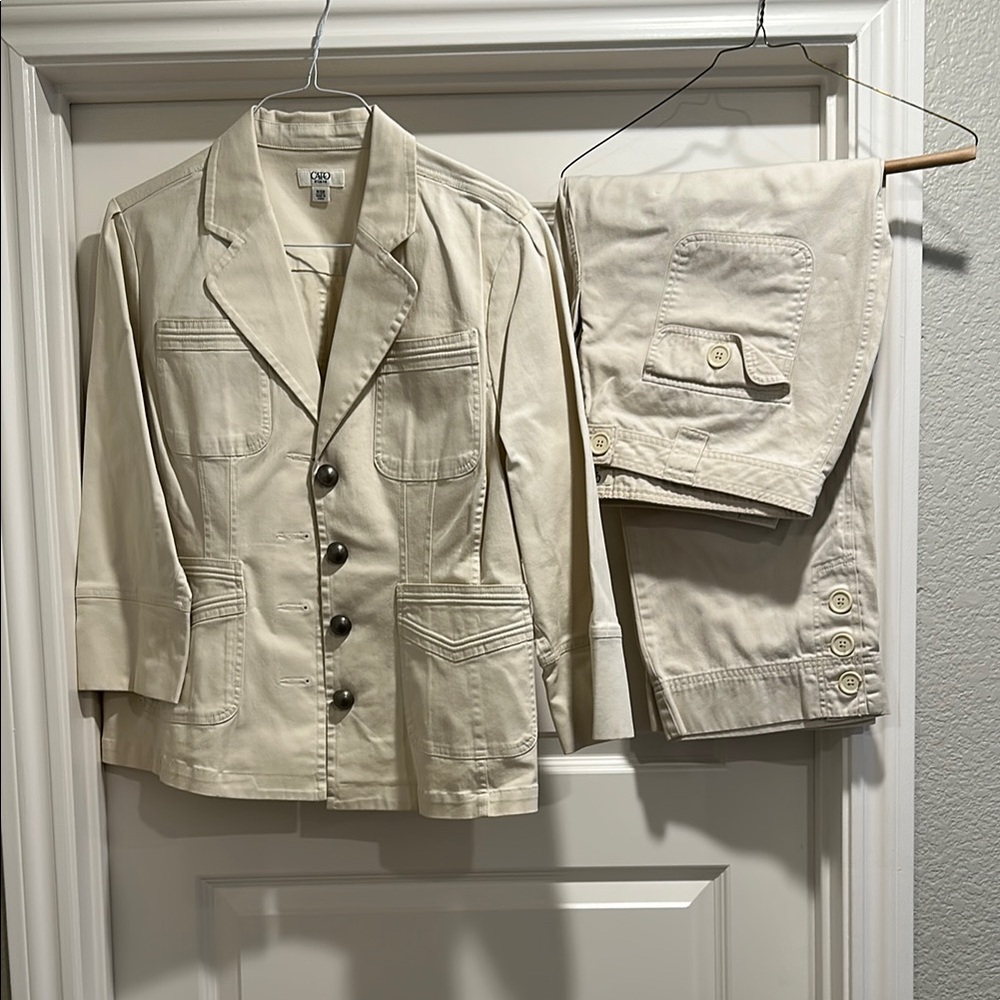 2-Piece Set Beige Jacket and Pants Set